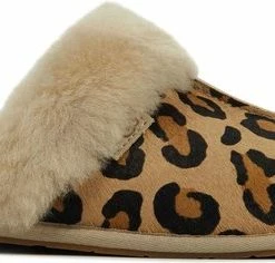 UGG W Scuffette II Spotty Dames Sloffen - Natural - Maat 38 -Dames-schoenen Winkel 550x236 5