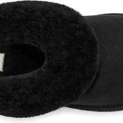 UGG W Classic Slipper II Dames Sloffen - Black - Maat 39 25 UGG W Classic Slipper II Dames Sloffen - Black - Maat 39 -Dames-schoenen Winkel 550x271 1