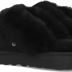 UGG W Classic Slipper II Dames Sloffen - Black - Maat 39 33 UGG W Classic Slipper II Dames Sloffen - Black - Maat 39 -Dames-schoenen Winkel 550x273