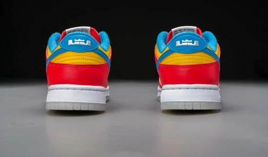 Nike Dunk Low QS LeBron James Fruity Pebbles DH8009-600 Maat 42 Kleur Als Op Foto 6 Nike Dunk Low QS LeBron James Fruity Pebbles DH8009-600 Maat 42 Kleur Als Op Foto - Afbeelding 4