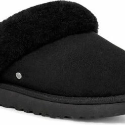 UGG W Classic Slipper II Dames Sloffen - Black - Maat 39 22 UGG W Classic Slipper II Dames Sloffen - Black - Maat 39 -Dames-schoenen Winkel 550x326 1