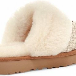 UGG Cozy Dames Sloffen - Cream - Maat 37 -Dames-schoenen Winkel 550x361 1