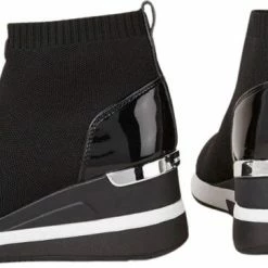 Michael Kors Skyler Dames Sneakers - Zwart - Maat 39 29 Michael Kors Skyler Dames Sneakers - Zwart - Maat 39 -Dames-schoenen Winkel 550x362 10