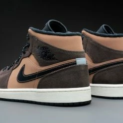 Nike Air Jordan 1 Mid Se ''Dark Chocolate'', DC7294-200, Maat 41, Bruin -Dames-schoenen Winkel 550x366 20