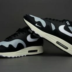 Nike Air Max 1 Patta Waves ''Black'' (With Bracelet) DQ0299-001 Maat 41 ZWART -Dames-schoenen Winkel 550x366 31