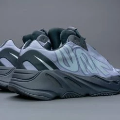 Adidas Yeezy Boost 700 MNVN Geode GW9526 Maat 44 Kleur Als Op Foto -Dames-schoenen Winkel 550x366 48