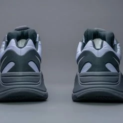 Adidas Yeezy Boost 700 MNVN Geode GW9526 Maat 44 Kleur Als Op Foto -Dames-schoenen Winkel 550x366 49