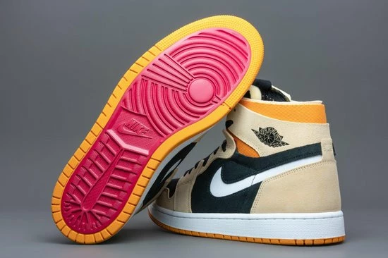 Nike Air Jordan 1 High Zoom Air CMFT Pumpkin Spice CT0978-200 Maat 40.5 Kleur Als Op Foto 13 Nike Air Jordan 1 High Zoom Air CMFT Pumpkin Spice CT0978-200 Maat 40.5 Kleur Als Op Foto - Afbeelding 11