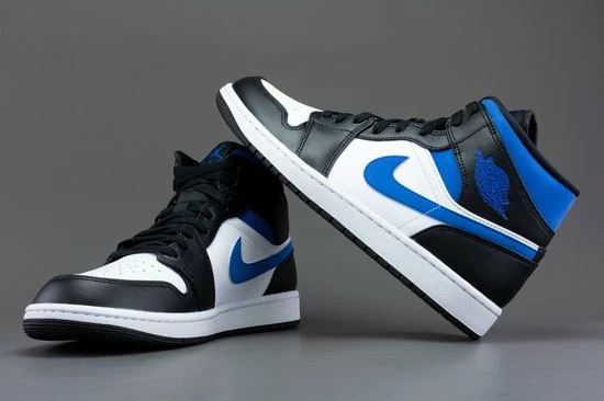 Nike Air Jordan 1 Mid White Black Racer Blue 554724-140 Maat 44 Wit;Zwart;Blauw 5 Nike Air Jordan 1 Mid White Black Racer Blue 554724-140 Maat 44 Wit;Zwart;Blauw - Afbeelding 3