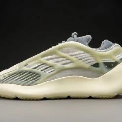 Adidas Yeezy 700 V3 Fade Salt ID1674 Maat 42 2/3 Kleur Als Op Foto -Dames-schoenen Winkel 550x366 96