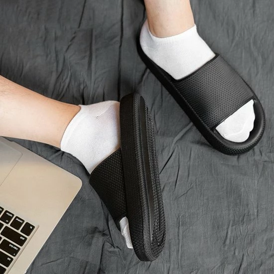 Geweo - Badslippers - EVA Slippers Heren Dames - Pillow Slides - Kerstmis - Kerstfeest - Christmas Gift - Unisex - Verdikte - Antislip - Lichtgewicht - Zwart - Maat 44/45 8 Geweo - Badslippers - EVA Slippers Heren Dames - Pillow Slides - Kerstmis - Kerstfeest - Christmas Gift - Unisex - Verdikte - Antislip - Lichtgewicht - Zwart - Maat 44/45 - Afbeelding 6