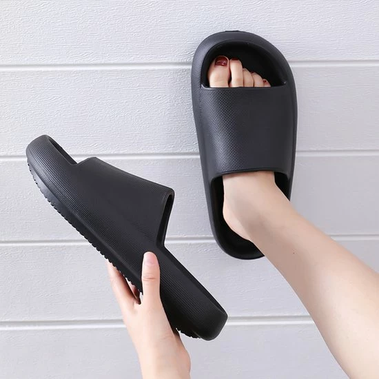 Geweo - Badslippers - EVA Slippers Heren Dames - Pillow Slides - Kerstmis - Kerstfeest - Christmas Gift - Unisex - Verdikte - Antislip - Lichtgewicht - Zwart - Maat 44/45 9 Geweo - Badslippers - EVA Slippers Heren Dames - Pillow Slides - Kerstmis - Kerstfeest - Christmas Gift - Unisex - Verdikte - Antislip - Lichtgewicht - Zwart - Maat 44/45 - Afbeelding 7