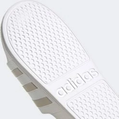 Adidas Slippers - Maat 40.5 - Unisex - Wit/Zilver -Dames-schoenen Winkel 550x553 1