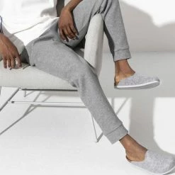 Birkenstock Amsterdam Light Gray Narrow VEG Felt Wooly Home Unisex Pantoffels - Lichtgrijs - Maat 38 32 Birkenstock Amsterdam Light Gray Narrow VEG Felt Wooly Home Unisex Pantoffels - Lichtgrijs - Maat 38 -Dames-schoenen Winkel 550x635 10