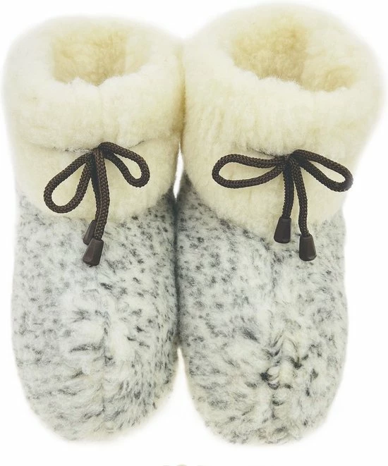 Oncedoce Wollen Sloffen - Winter Pantoffels 100% ECHT Lamswol En Leer - MAAT 39 - Leren Zooltjes – Veters - Handgemaakte Slofjes - Kleur Gemêleerd Grijs-Crème 6 Oncedoce Wollen Sloffen - Winter Pantoffels 100% ECHT Lamswol En Leer - MAAT 39 - Leren Zooltjes – Veters - Handgemaakte Slofjes - Kleur Gemêleerd Grijs-Crème - Afbeelding 4