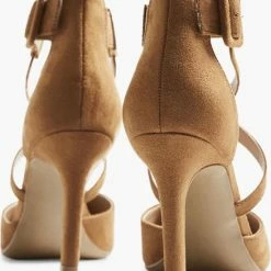 Graceland Bruine Pump Gespsluiting - Maat 38