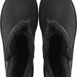 UGG Enkellaarsjes Dames / Laarzen / Damesschoenen - Wol - 1112480 - Zwart - Maat 37 -Dames-schoenen Winkel 550x701 4