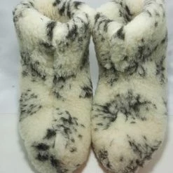 Geen Merknaam Schapenwollen Sloffen Bont Maat 39 100% Natuurproduct Comfortabele Nieuwe Luxe Sloffen Direct Leverbaar Handgemaakt - Sheep - Wool - Shuffle - Woolen Slippers - Schoen - Pantoffels - Warmers - Slof - 7 Geen Merknaam Schapenwollen Sloffen Bont Maat 39 100% Natuurproduct Comfortabele Nieuwe Luxe Sloffen Direct Leverbaar Handgemaakt - Sheep - Wool - Shuffle - Woolen Slippers - Schoen - Pantoffels - Warmers - Slof - -Dames-schoenen Winkel 550x732 2