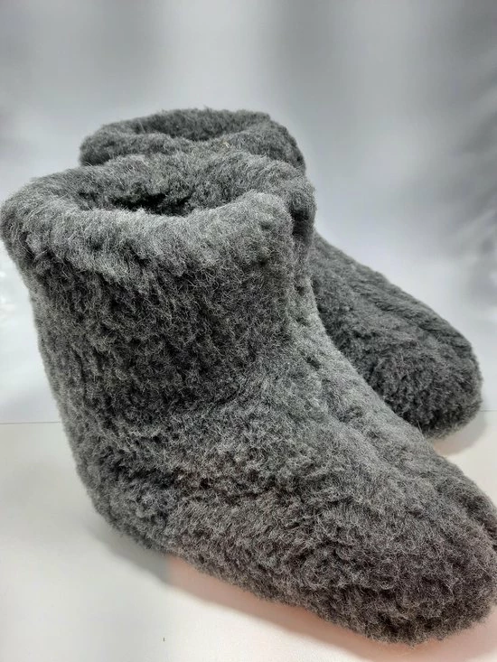Geen Merknaam Schapenwollen Sloffen Grijs Maat 41 100% Natuurproduct Comfortabele Nieuwe Luxe Sloffen Direct Leverbaar Handgemaakt - Sheep - Wool - Shuffle - Woolen Slippers - Schoen - Pantoffels - Warmers - Slof - 6 Geen Merknaam Schapenwollen Sloffen Grijs Maat 41 100% Natuurproduct Comfortabele Nieuwe Luxe Sloffen Direct Leverbaar Handgemaakt - Sheep - Wool - Shuffle - Woolen Slippers - Schoen - Pantoffels - Warmers - Slof - - Afbeelding 4