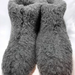 Geen Merknaam Schapenwollen Sloffen Grijs Maat 40 100% Natuurproduct Comfortabele Nieuwe Luxe Sloffen Direct Leverbaar Handgemaakt - Sheep - Wool - Shuffle - Woolen Slippers - Schoen - Pantoffels - Warmers - Slof - 8 Geen Merknaam Schapenwollen Sloffen Grijs Maat 40 100% Natuurproduct Comfortabele Nieuwe Luxe Sloffen Direct Leverbaar Handgemaakt - Sheep - Wool - Shuffle - Woolen Slippers - Schoen - Pantoffels - Warmers - Slof - -Dames-schoenen Winkel 550x733 5