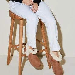 UGG Enkellaarsjes Dames / Laarzen / Damesschoenen - Leer - 1130590 - Cognac - Maat 38 11 UGG Enkellaarsjes Dames / Laarzen / Damesschoenen - Leer - 1130590 - Cognac - Maat 38 -Dames-schoenen Winkel 550x825 6